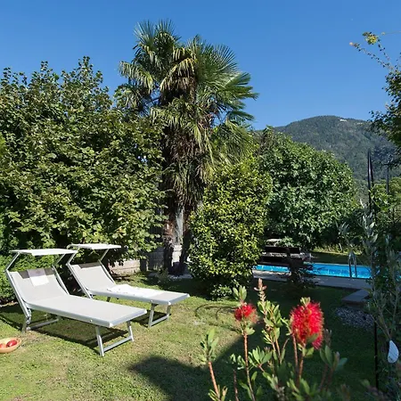 Stoeckerhof Apfel Apartmán Merano